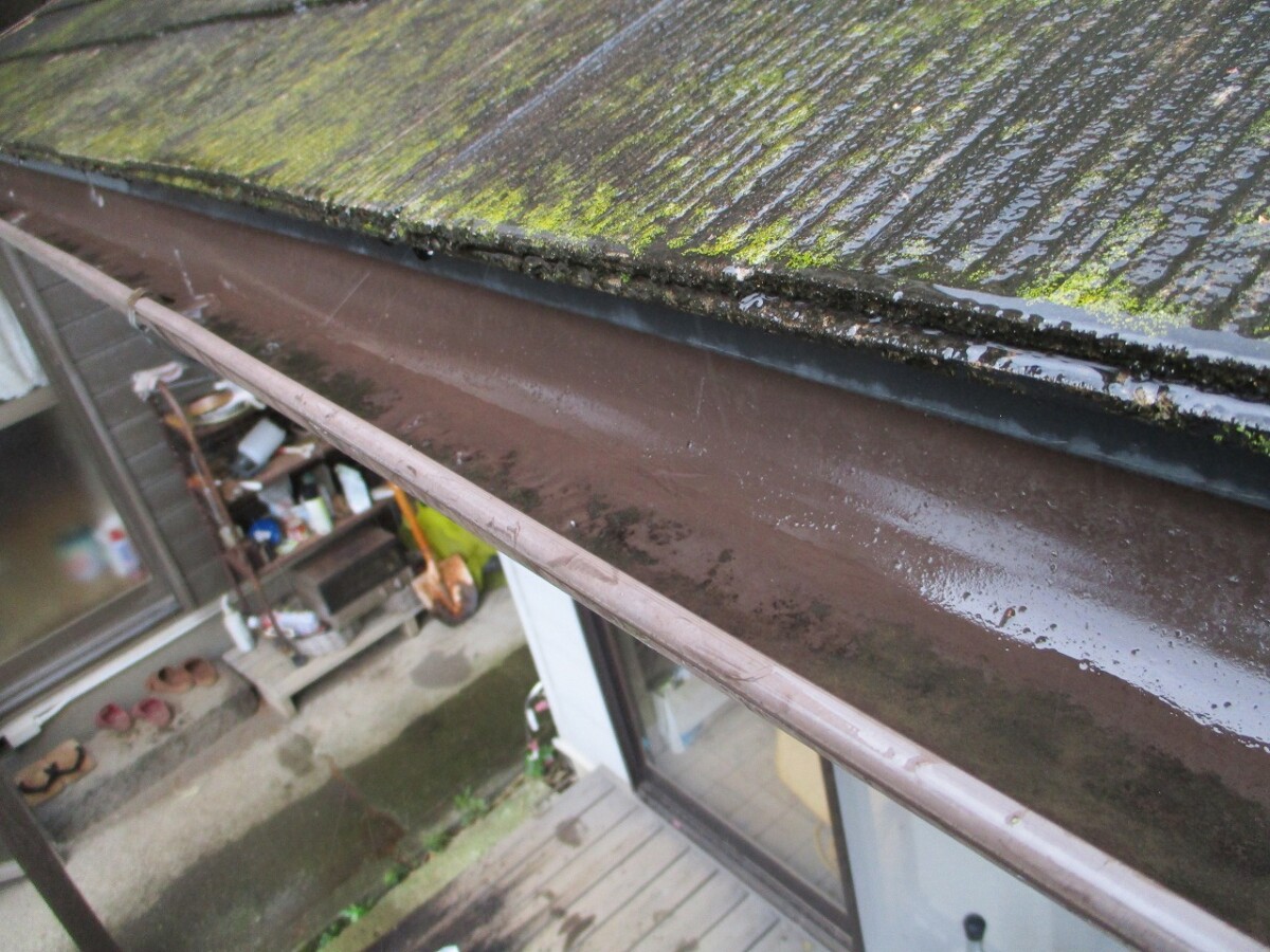 雨樋（あまとい・あまどい）掃除　　【平塚市】